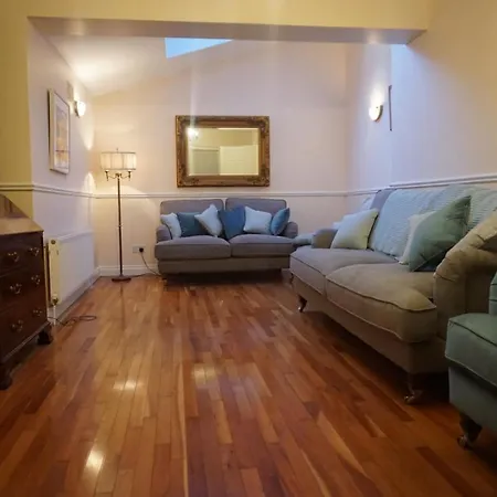 Lough Gill Lodge Bnb Twin Rm 6 - 1 Double And 1 Single Bed * 슬라이고